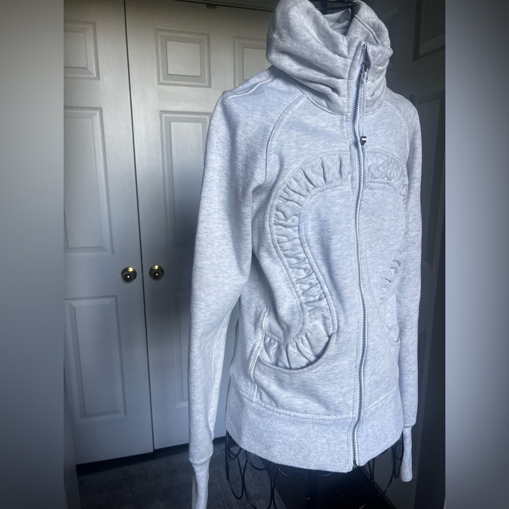 Lululemon Light Gray Jacket - image 3
